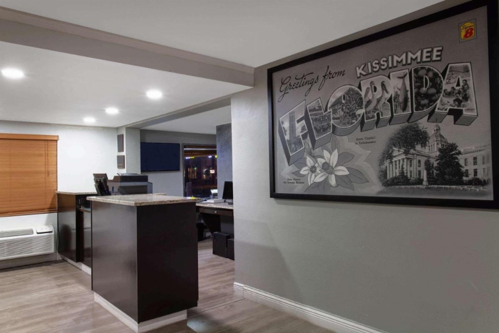Super 8 by Wyndham Kissimmee